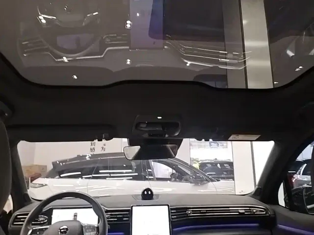 Nio EC6 — Фото автомобиля 17