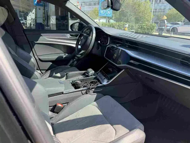 Audi A6L — Фото автомобиля 8