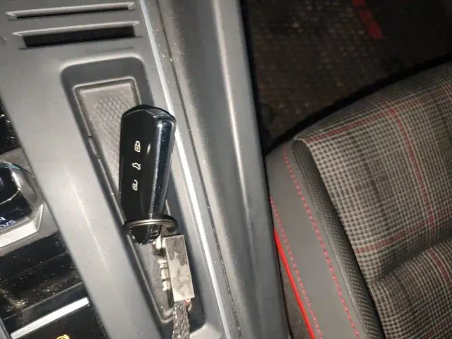 Volkswagen Golf GTI — Фото автомобиля 9
