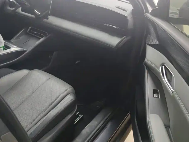 BYD Qin L — Фото автомобиля 8