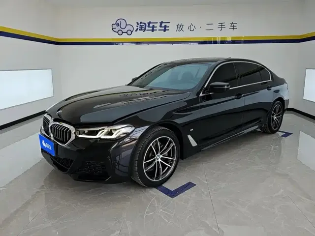Фотография автомобиля — BMW 5 Series