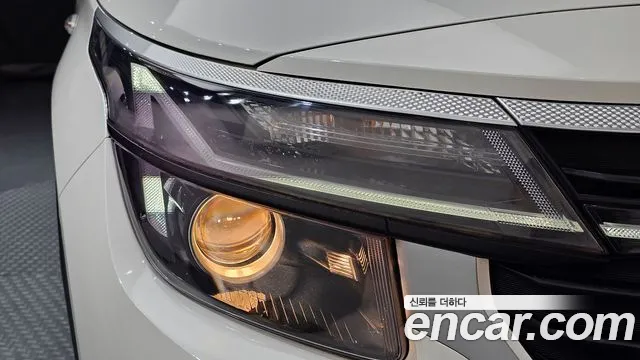 Kia Seltos — Фото автомобиля 7