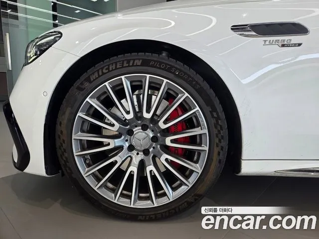 Mercedes-Benz E-Class — Фото автомобиля 5