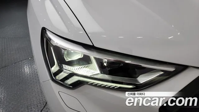 Audi Q3 40 TFSI quattro Premium — Фото автомобиля 20