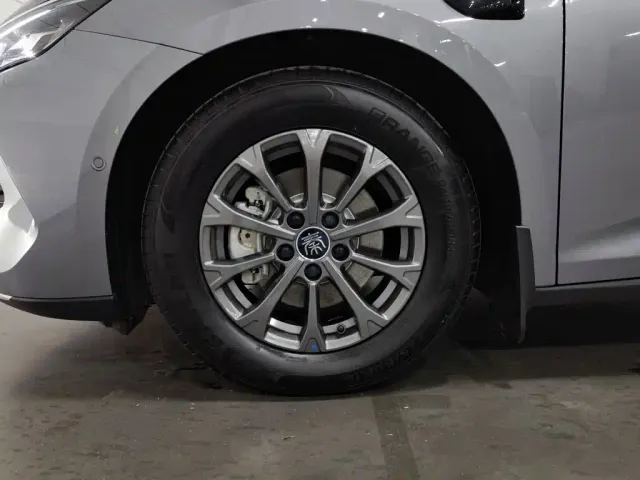 BYD Qin L — Фото автомобиля 17