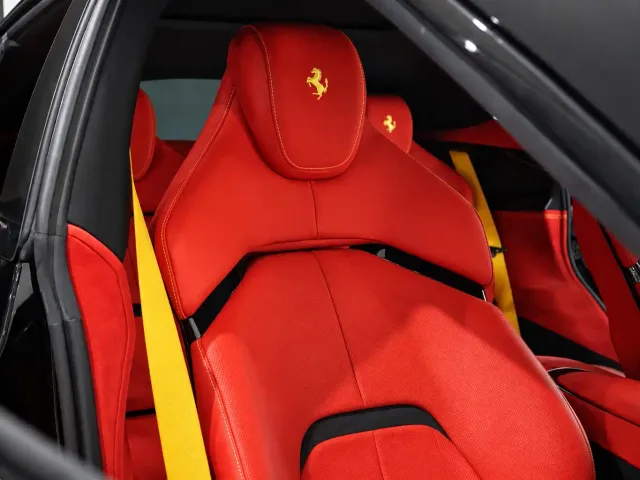 Ferrari Purosangue — Фото автомобиля 6