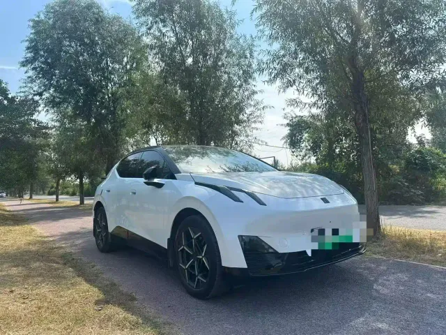 Lynk & Co Z20 — Фото автомобиля 3
