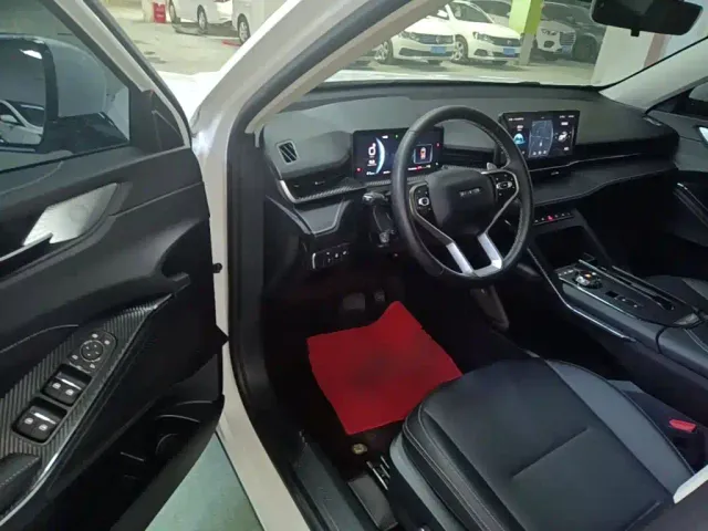 Haval H6 — Фото автомобиля 15