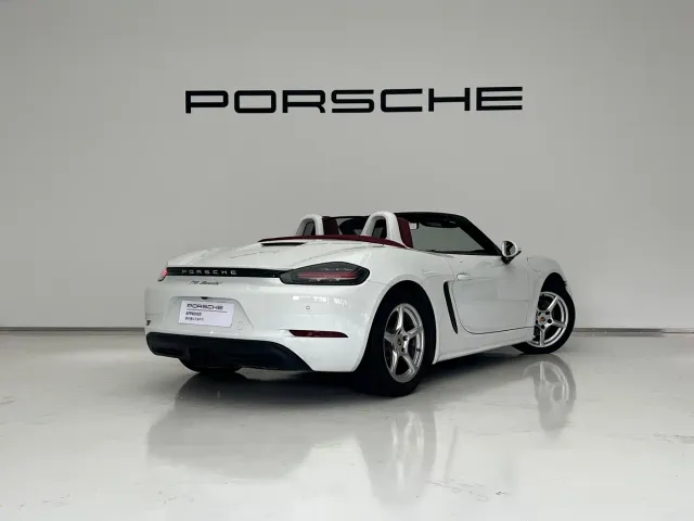 Porsche 718 — Фото автомобиля 6