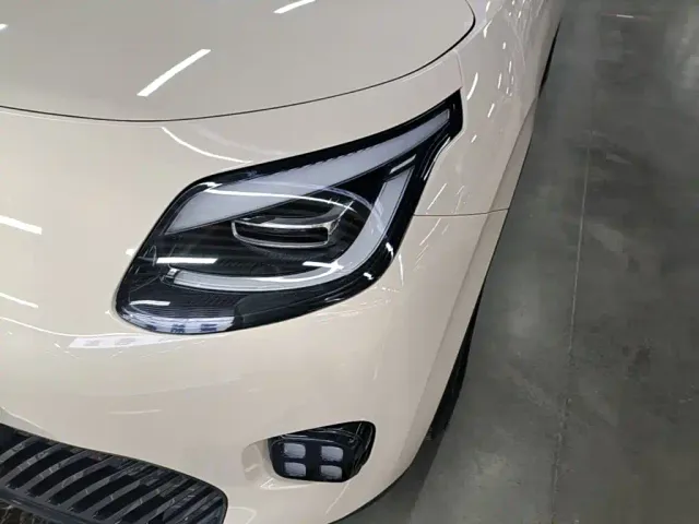 GAC Aion UT — Фото автомобиля 23