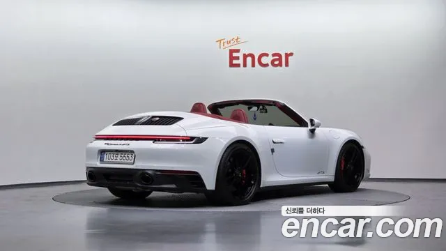 Porsche 911 — Фото автомобиля 2