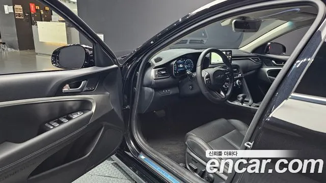 Genesis G70 — Фото автомобиля 15
