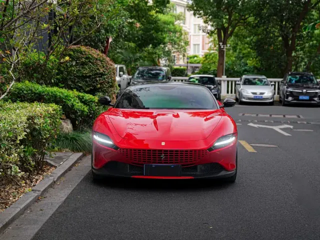 Ferrari Roma — Фото автомобиля 2