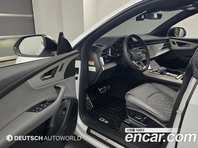 Audi Q8 55 TFSI quattro Premium — Фото автомобиля 11