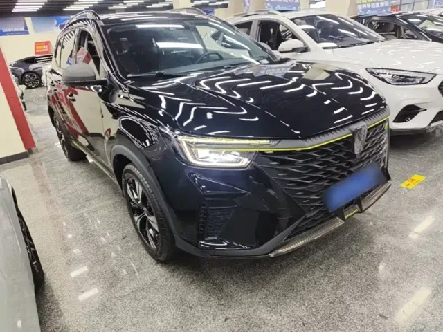 Roewe RX5 — Фото автомобиля 3