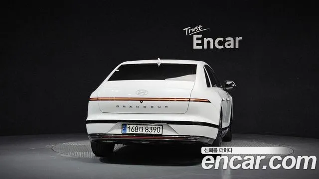 Hyundai Grandeur GN7 — Фото автомобиля 4