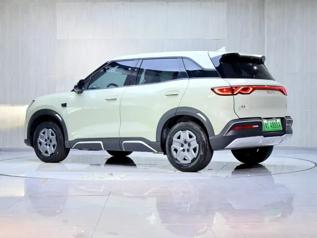 BYD Yuan UP — Фото автомобиля 5