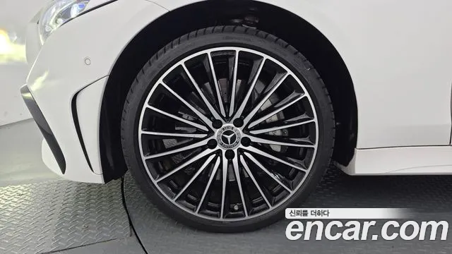 Mercedes-Benz CLS-Class — Фото автомобиля 5