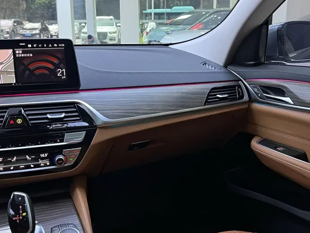 BMW 6 Series Gran Turismo — Фото автомобиля 20