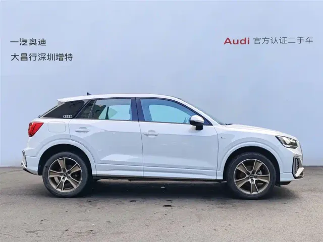 Audi Q2L — Фото автомобиля 4