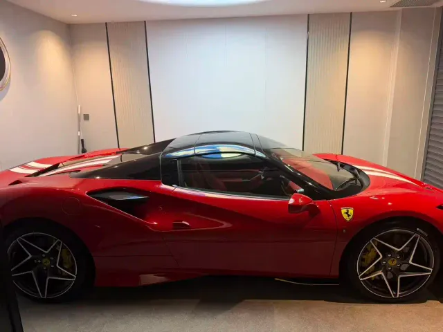 Ferrari F8 — Фото автомобиля 6