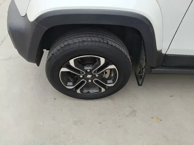 Baojun Yep — Фото автомобиля 22