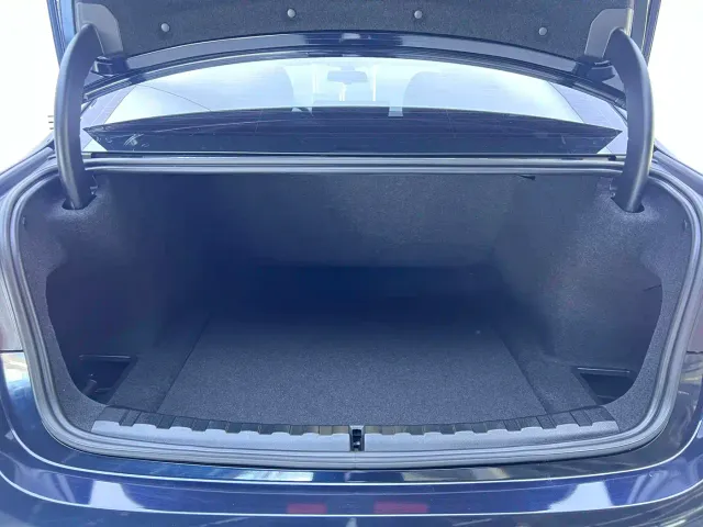 BMW 3 Series — Фото автомобиля 17