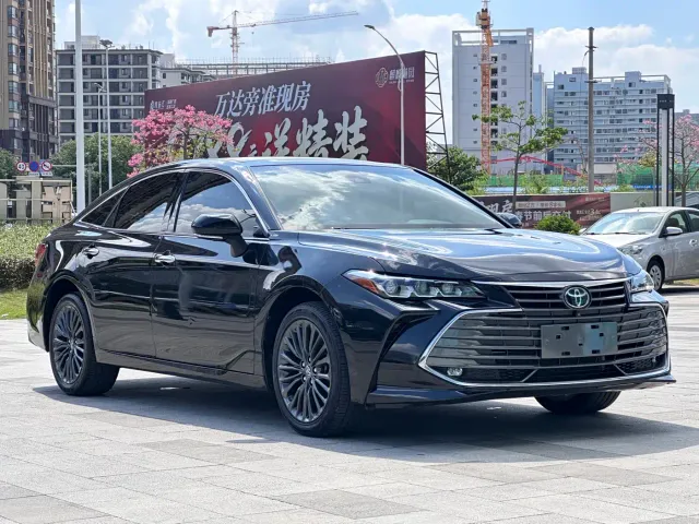 Toyota Avalon — Фото автомобиля 3