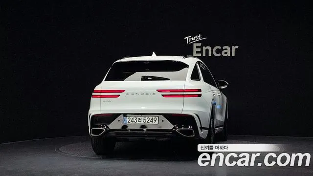 Genesis GV70 — Фото автомобиля 4