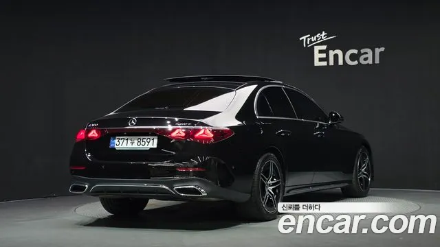 Mercedes-Benz E-Class W214 — Фото автомобиля 2