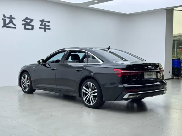 Audi A6L — Фото автомобиля 21