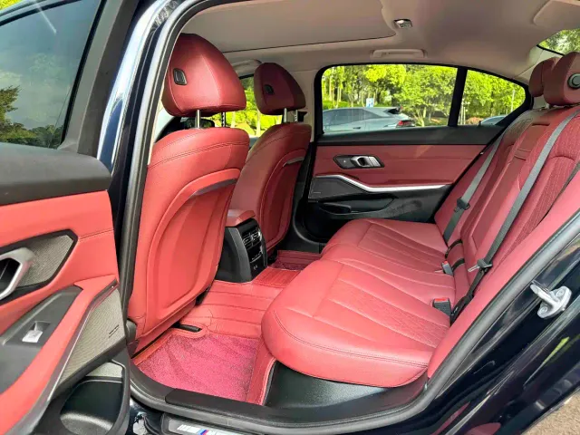 BMW 3 Series — Фото автомобиля 6