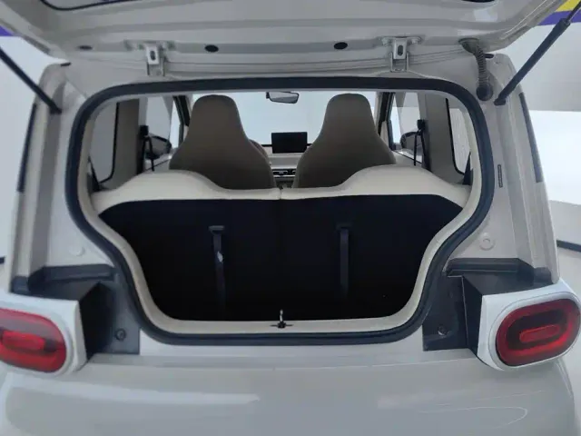Wuling Hongguang Mini EV — Фото автомобиля 4