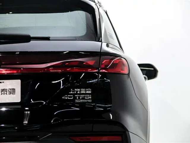 Audi Q6 — Фото автомобиля 11