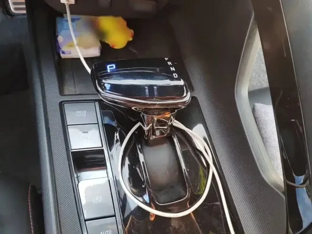 Hyundai Elantra — Фото автомобиля 6