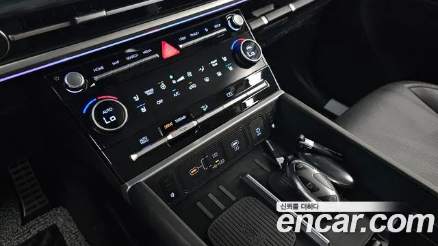 Hyundai Santafe Santa Fe (MX5) — Фото автомобиля 4