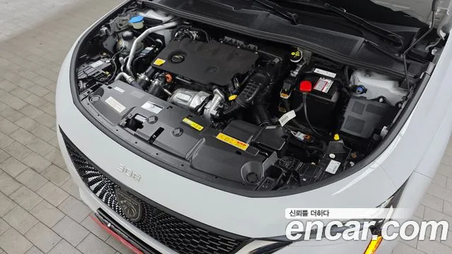 Peugeot 308 — Фото автомобиля 6