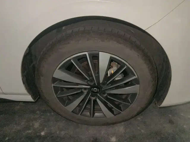 Changan Qiyuan A05 — Фото автомобиля 25