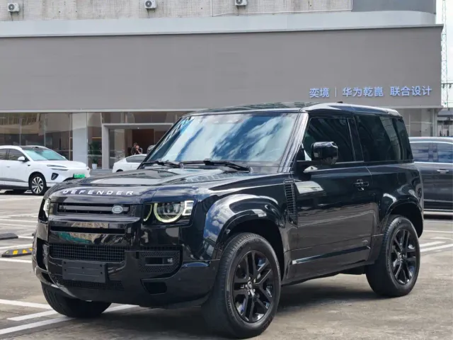 Фотография автомобиля — Land Rover Defender