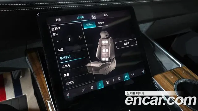 Cadillac Escalade 5th Gen — Фото автомобиля 25