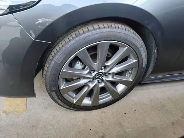 Mazda Axela — Фото автомобиля 22