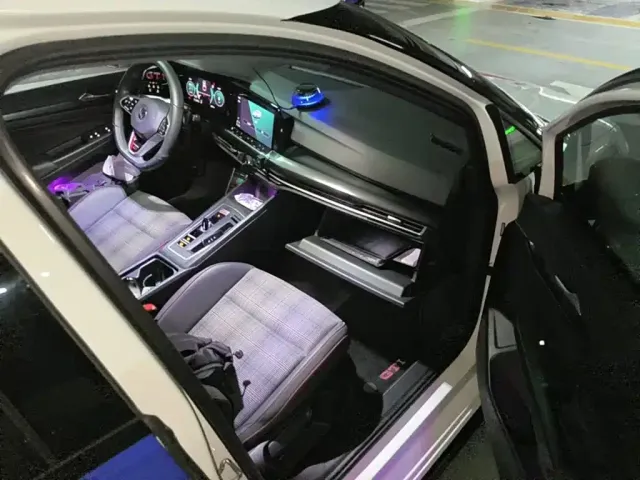 Volkswagen Golf GTI — Фото автомобиля 12