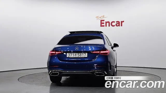 Mercedes-Benz C-Class — Фото автомобиля 4