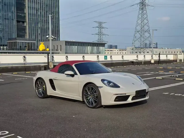 Фотография автомобиля — Porsche 718