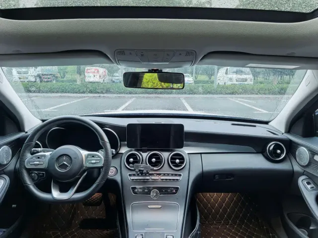 Mercedes-Benz C-Class — Фото автомобиля 8