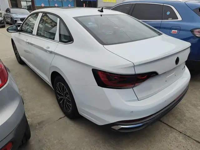Volkswagen Sagitar — Фото автомобиля 4