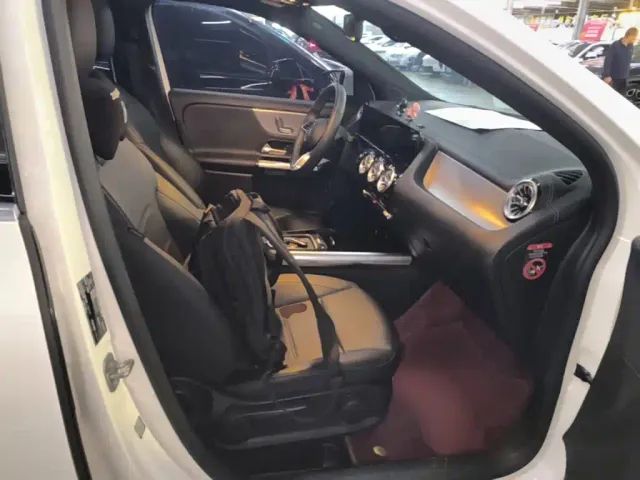 Mercedes-Benz GLA-Class — Фото автомобиля 24