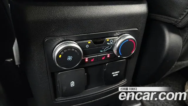 Ford Explorer — Фото автомобиля 16