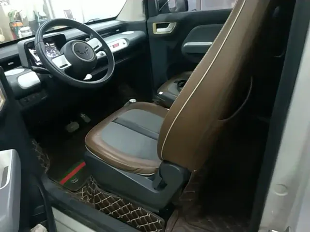 Wuling Hongguang Mini EV — Фото автомобиля 14