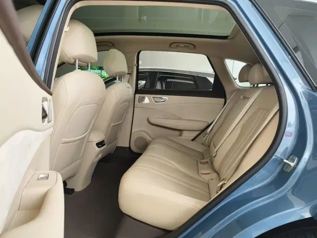 Shangjie SUV — Фото автомобиля 16